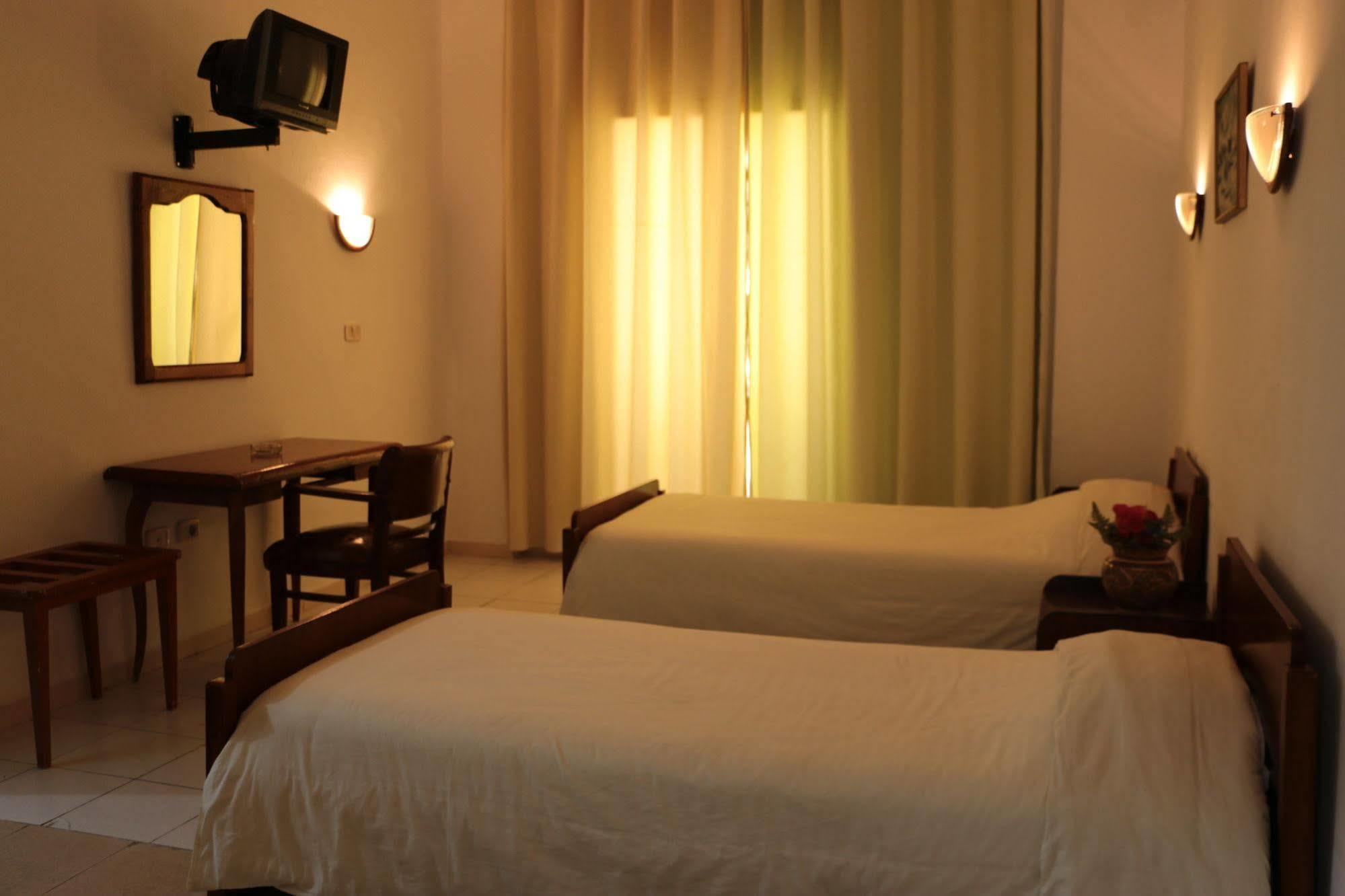Hotel Saint Georges Туніс Екстер'єр фото